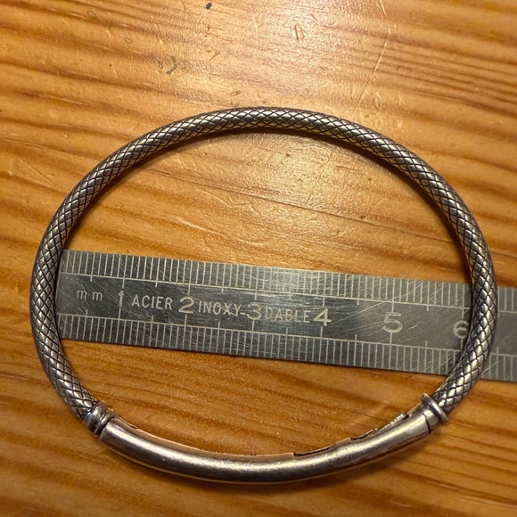 RARE Chamilia oval textured bangle bracelet - Picture 7 of 8